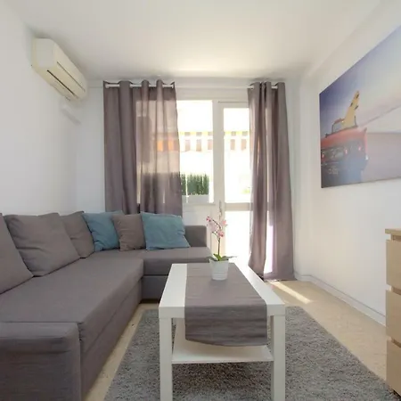 Daire Apartamento Marina *